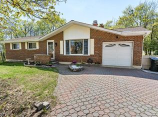 26 Fairview St, Washington, NJ 07882