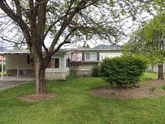 1st image of 308 N 3rd St E