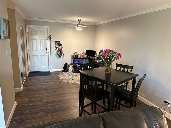 2nd image of 910 Beau Dr Unit 302