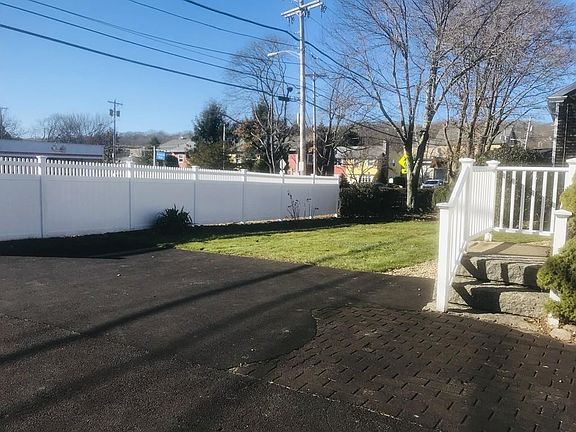 3rd image of 10 Railroad Ave #1