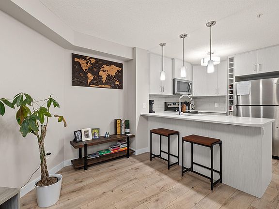3rd image of 2229 44th Ave NW #210