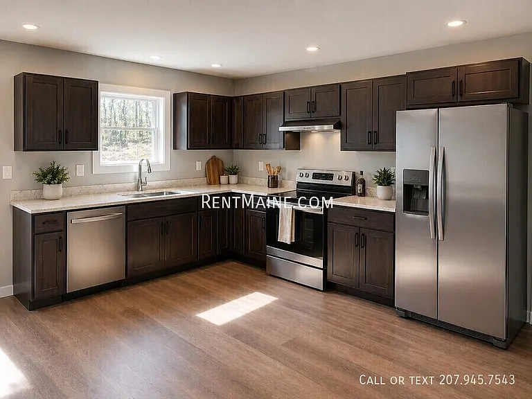 599 Pinetree Rd #4 — Photo 4