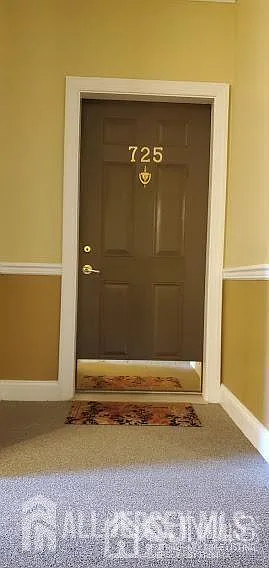 725 Timberlake Dr — Photo 7