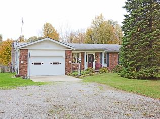 6413 Barnes Rd, Vermilion, OH 44089