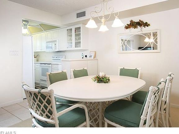 5th image of 25730 Hickory Blvd APT 436C