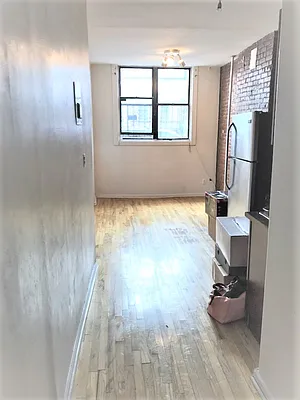 Rented by East Williamsburg Realty Inc | media 7