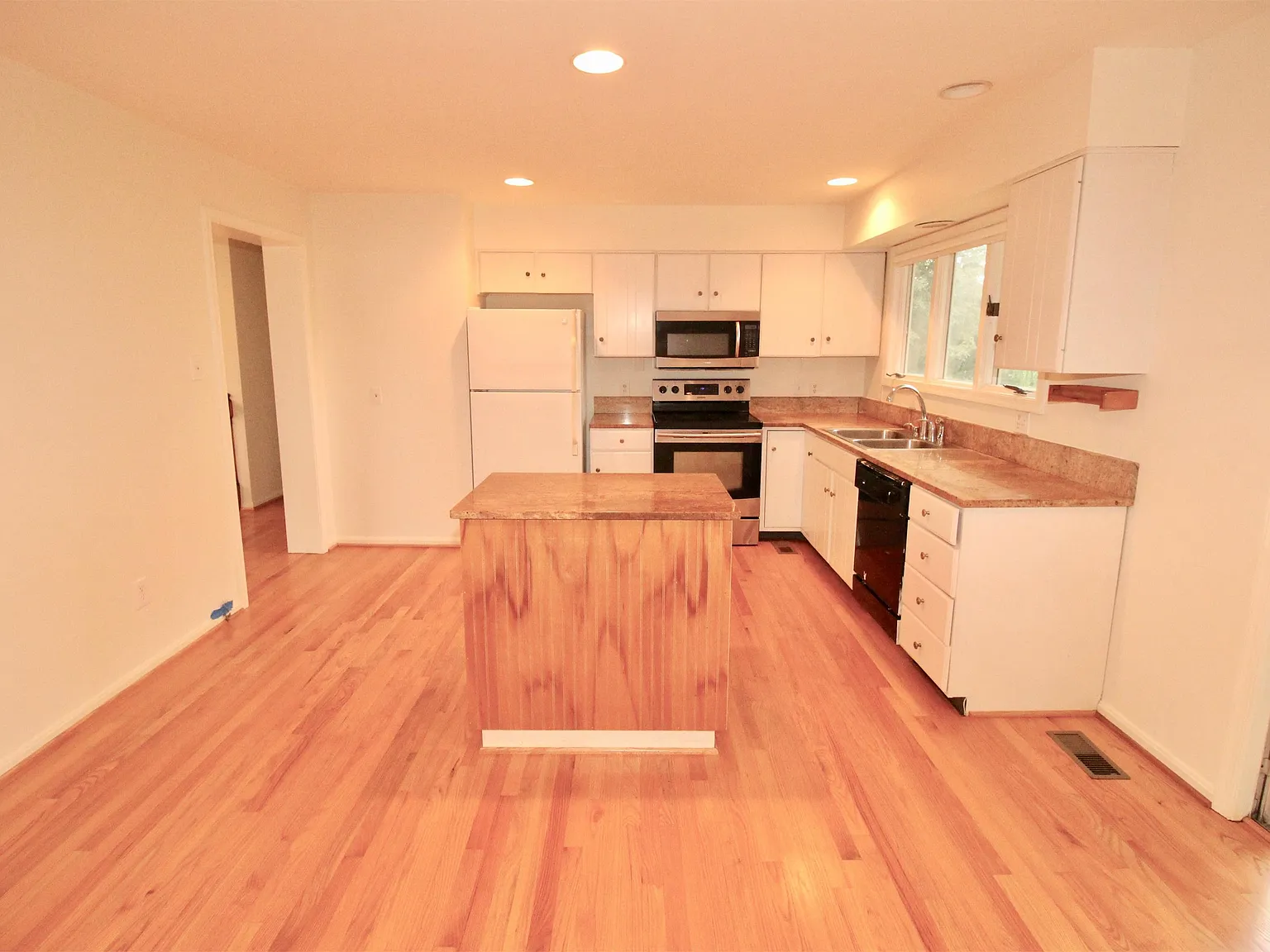 10904 Hobson Street (MD) - 1 — Photo 3