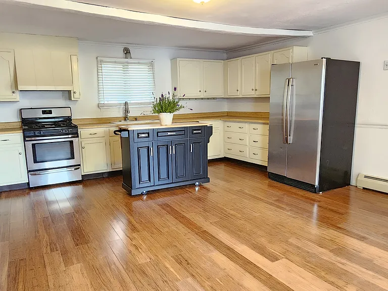 26 Hayden Rowe St #1 — Photo 4