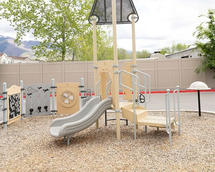 638 N Autumn Ash Cir — Photo 43