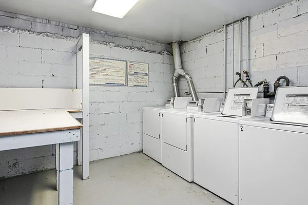 Rented by Compass | media 23