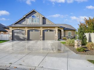 119 S Beechwood Dr, Nampa, ID 83651