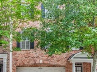 4605 Village Green Dr, Roswell, GA 30075