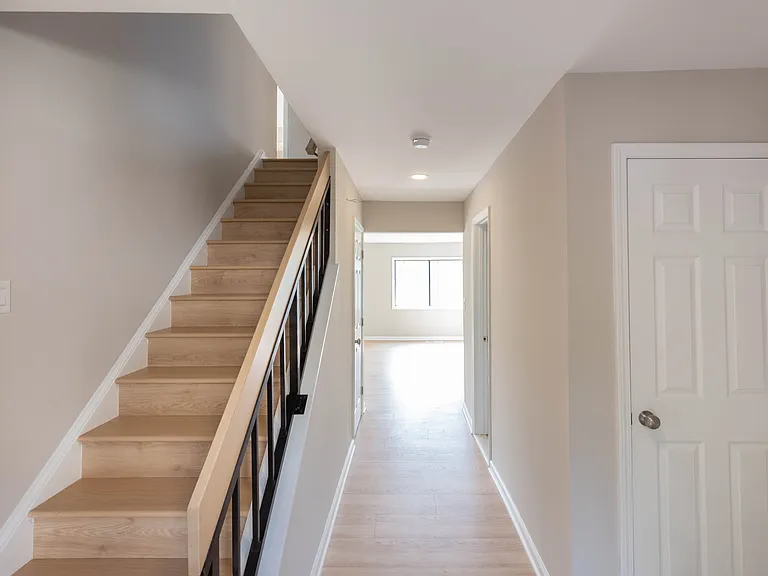 7914 Towerbell Ct — Photo 4