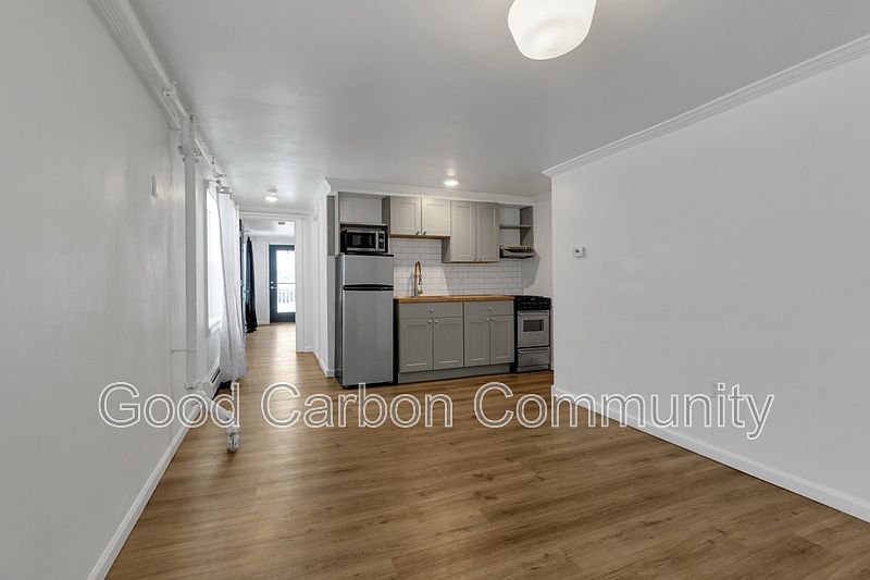 1st image of 1725 Grand Island Blvd #28