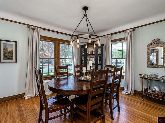 5th image of 138 Oak Knoll Blvd