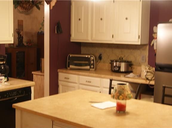 4th image of 2604 Country Haven Dr