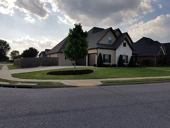 2nd image of 6106 S 28th St