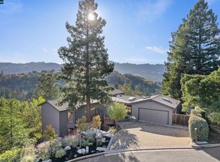 8 Hidden Ln, Orinda, CA