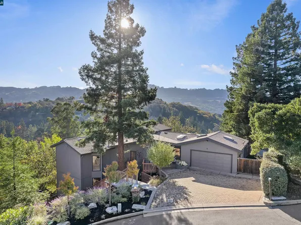 8 Hidden Ln, Orinda, CA 94563