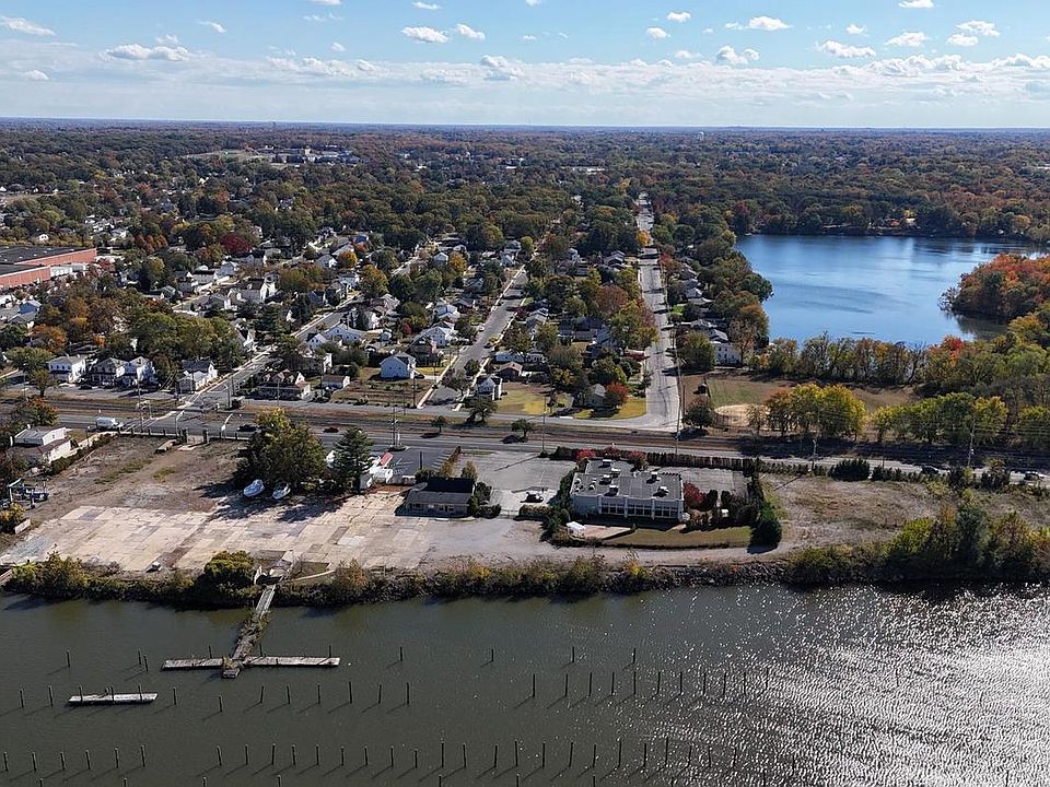 2nd image of 61 Saint Mihiel Dr