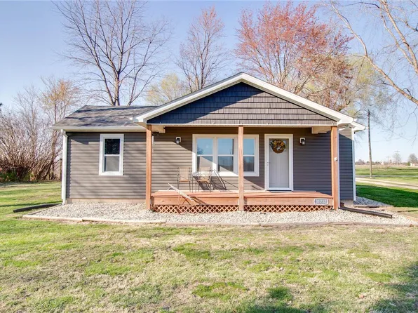 31232 Ingham Ln, Godfrey, IL 62035