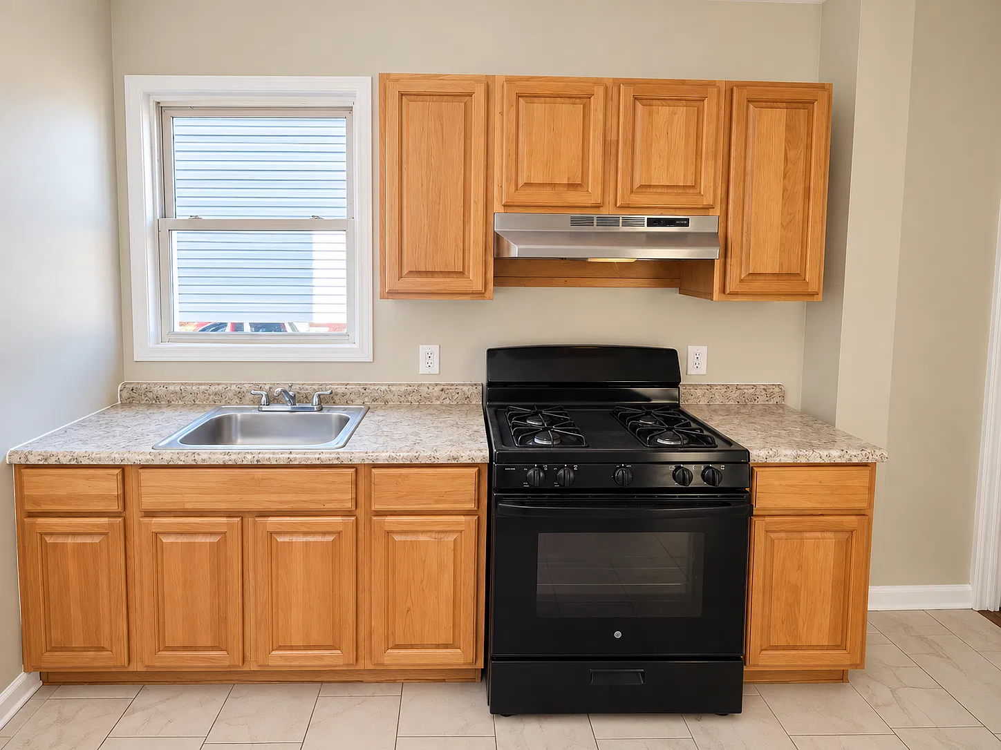 4 bed, 1.5 bath, 1350 sqft, $2,195 — Photo 1