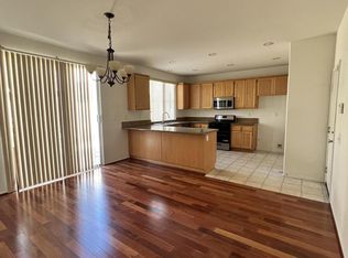 1165 Golden Amber Ln, Simi Valley, CA 93065