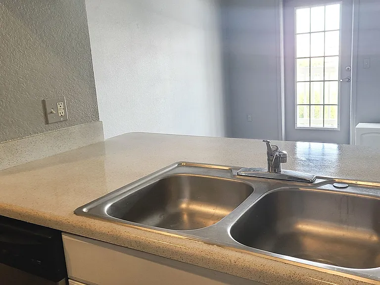 860 N Orange Ave #465 — Photo 3