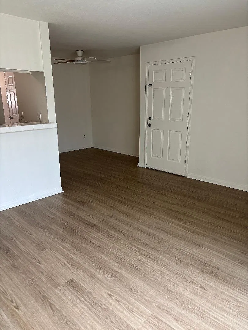 1 bed, 600 sqft, $2,300 — Photo 3
