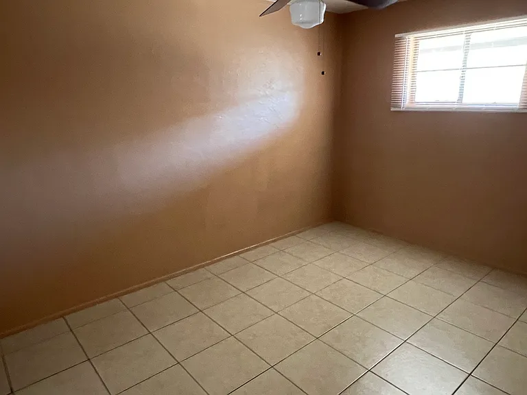 207 E Alice Ave — Photo 6