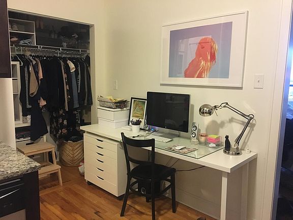 4th image of 2343 N Sacramento Ave #1.0
