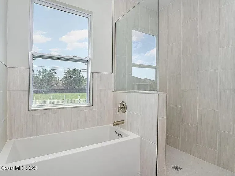 130 Norgrove St SE — Photo 7