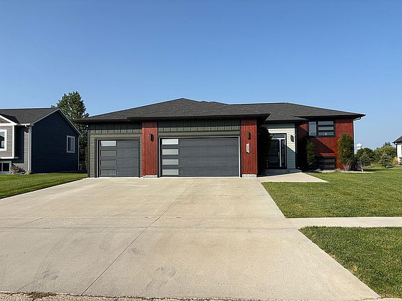2nd image of 1822 Tanbury Ln