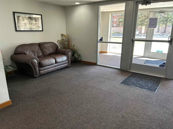 2927 Westbrook Dr APT B-108, Fort Wayne, IN 46805