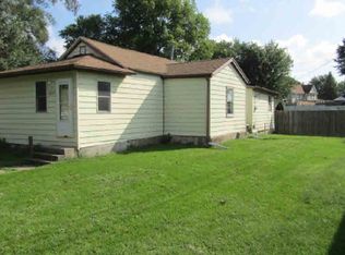 2217 N 3rd St, Clinton, IA 52732