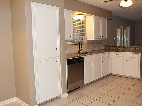 3rd image of 4234 Mulligan Dr