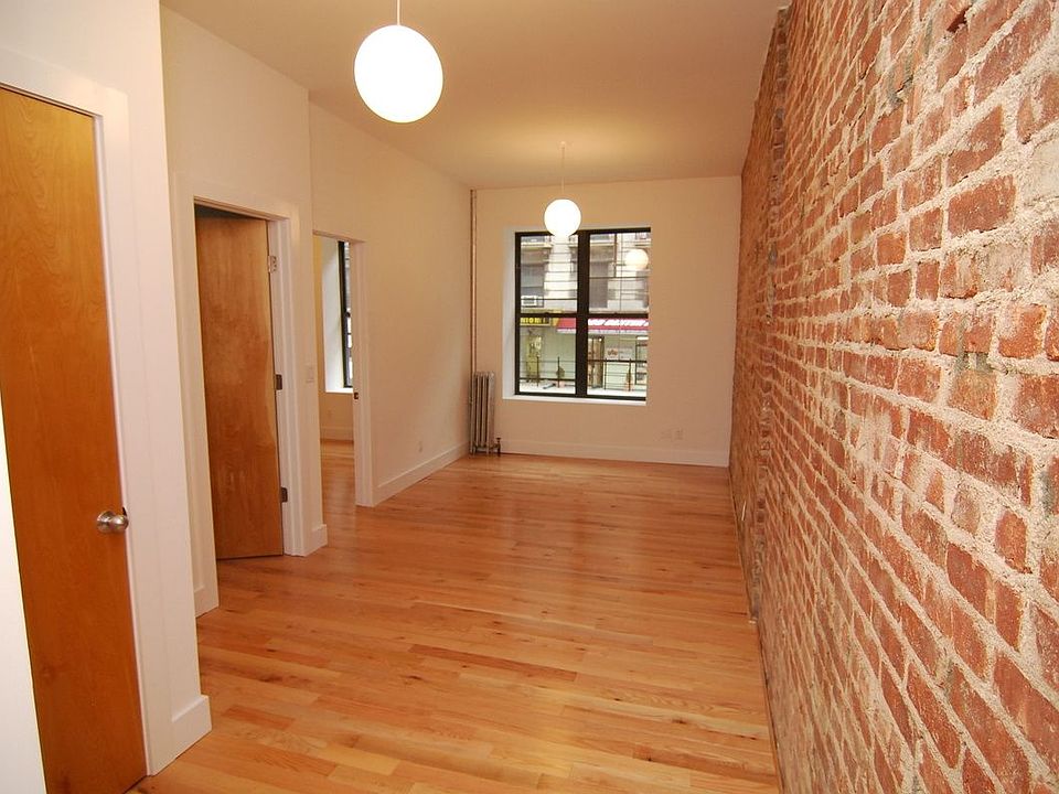 1st image of 76 Pinehurst Ave APT 2
