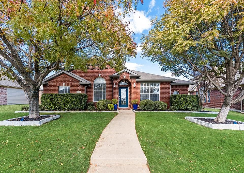 1st image of 10812 Robincreek Ln