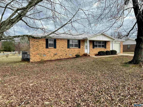 79 Snow Dr, Scottsboro, AL 35769