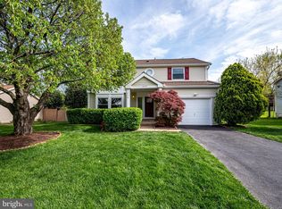 22185 Stablehouse Dr, Sterling, VA 20164