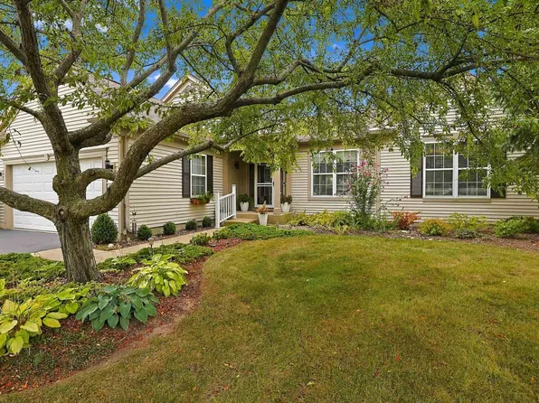 13025 Brookwood Dr, Huntley, IL 60142