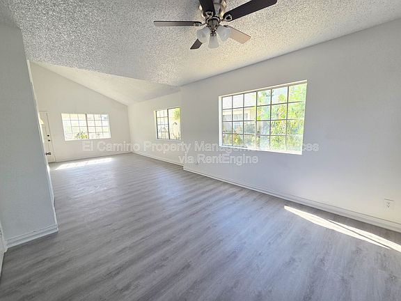 4th image of 11140 Duncan Ave #C