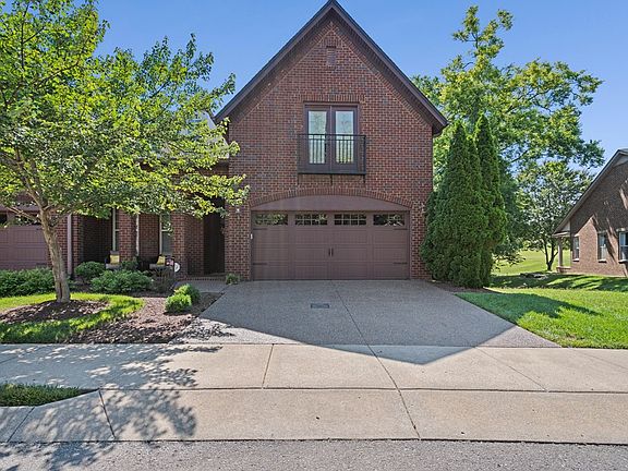 5th image of 131 Village Cir