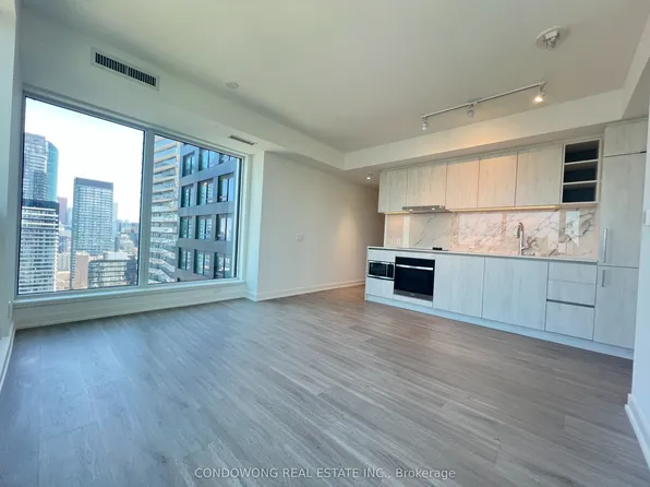 8 Wellesley St W, Toronto, ON
