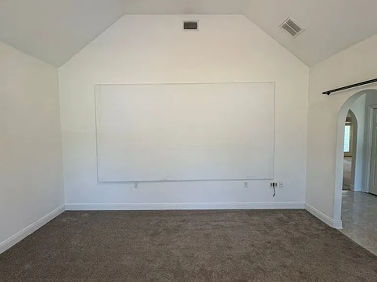 83 Lake Lorraine Cir — Photo 16