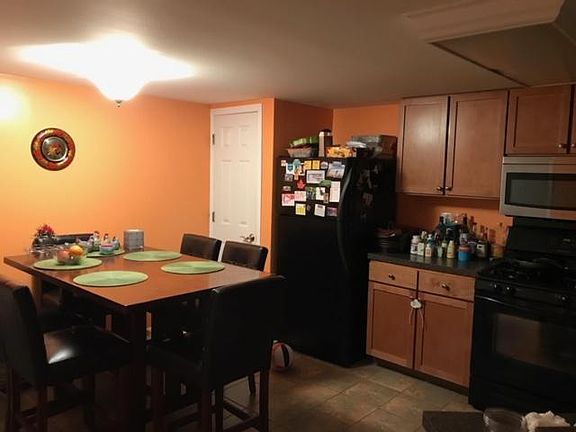 2nd image of 1505 N Van Dorn St #B