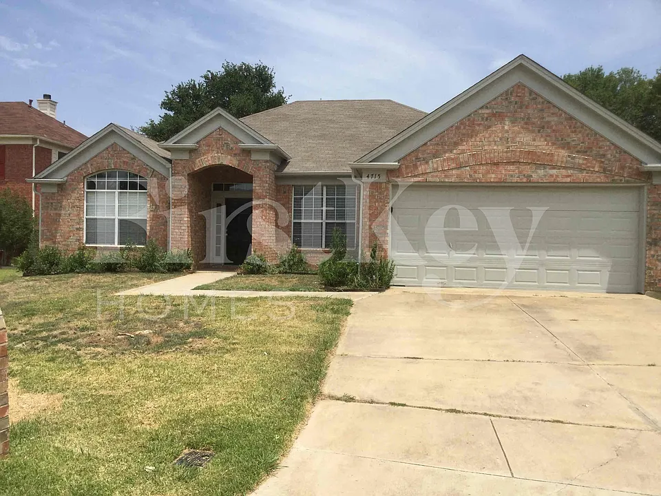 4715 Cadillac Blvd