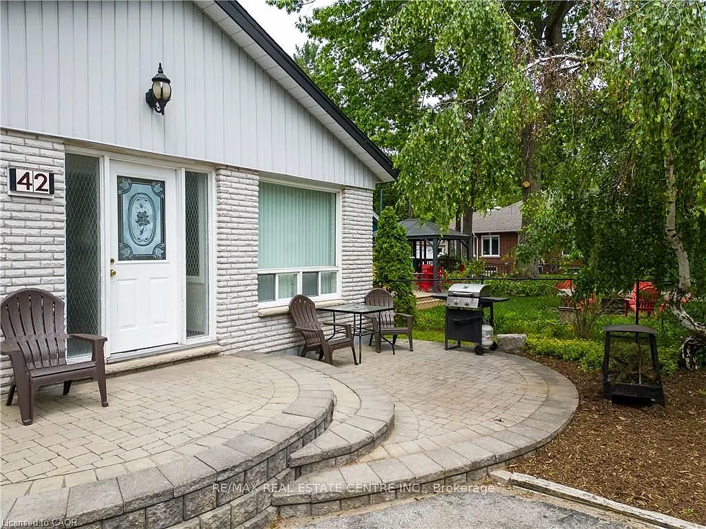 2 bed, $2,997 — Photo 2