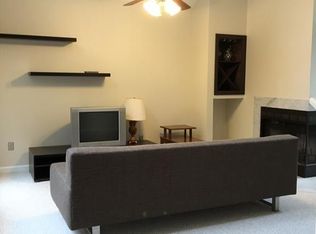 92 Carriage Crossing Ln #92, Middletown, CT 06457