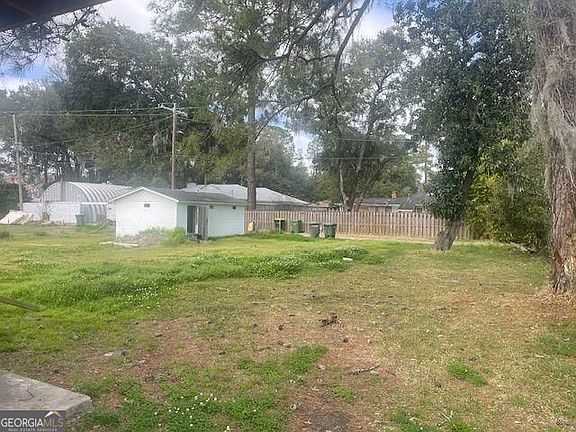 5th image of 106 E Derenne Ave